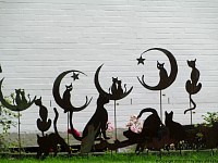 garden stakes metal sheet cats.