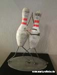 Recycling Kunst, Bowling Pins Figur Tanzpaar.