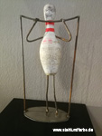 Recycling Kunst, Bowling Pins Figur Turner.